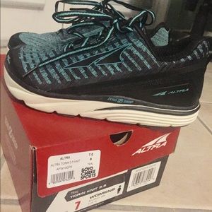 Altra Torin 3.5 Knit BRAND NEW ONLY WORN ONCE